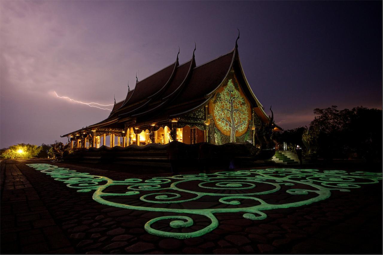 Bluemoon Riverside Phibun Mangsahan Esterno foto