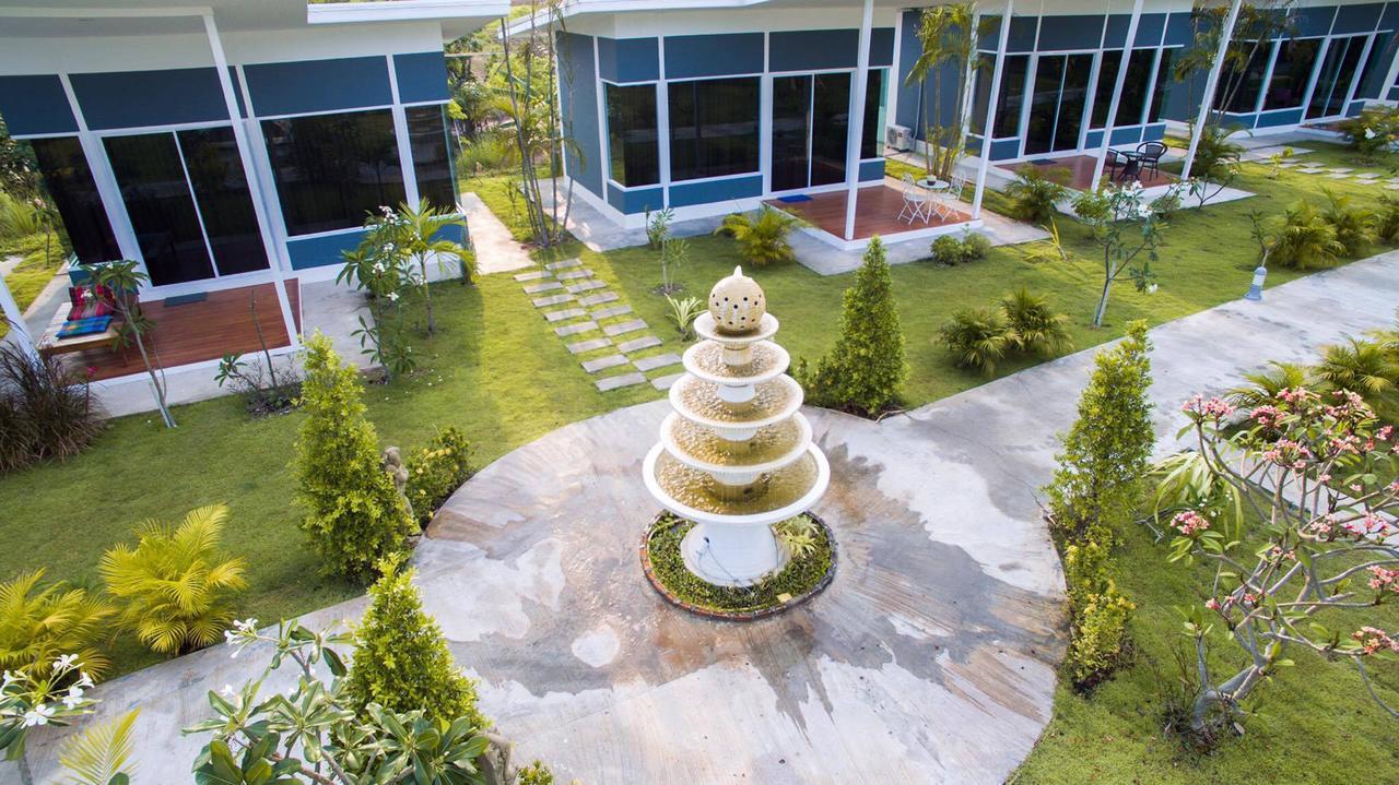 Bluemoon Riverside Phibun Mangsahan Esterno foto